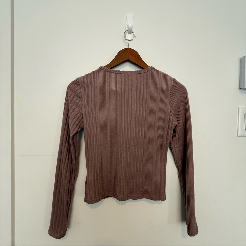 SHEIN Ribbed Long Sleeve Top with Buttons size 14Y - Picture 2 of 2